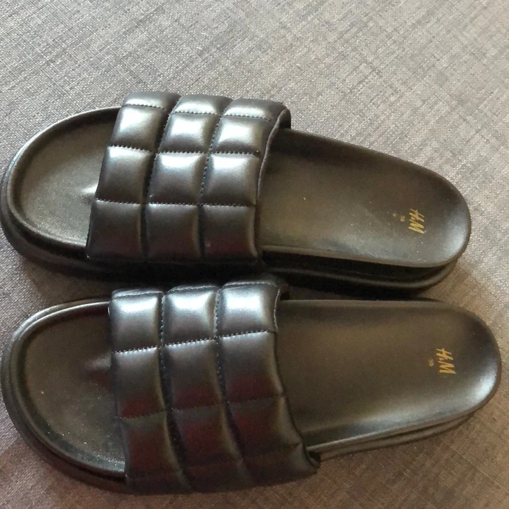 H&M slides - Picture 2 of 4